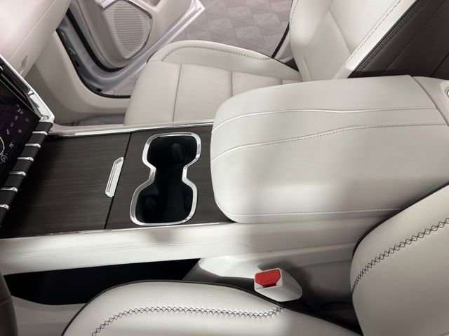 Used 2025 GMC Acadia Denali w/ Super Cruise Package image 27