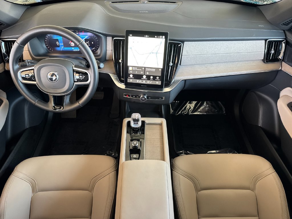 Certified 2026 Volvo XC90 B6 Plus AWD/4WD image 12
