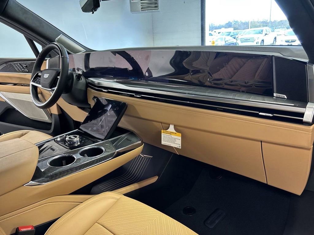 New 2025 Cadillac Escalade IQ Luxury 2 image 30