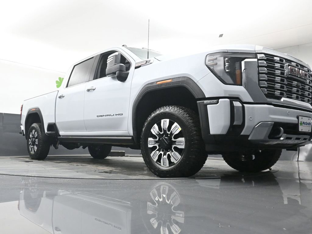 New 2026 GMC Sierra 3500 Denali w/ Denali Reserve Package AWD/4WD image 23