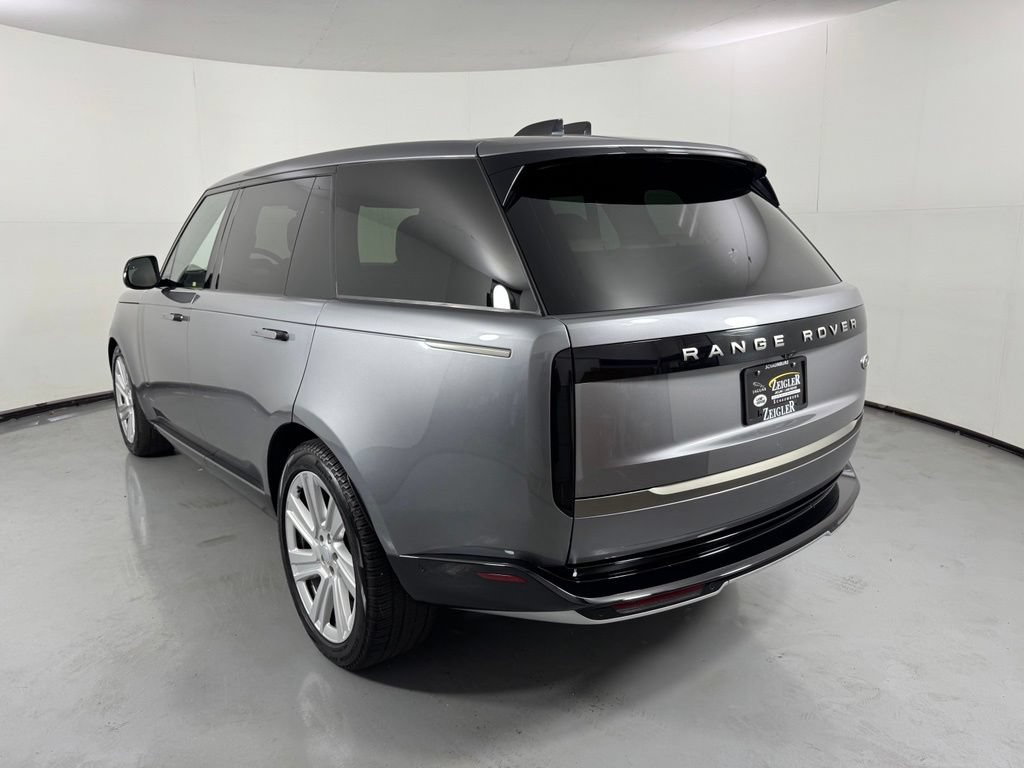 Used 2023 Land Rover Range Rover Long Wheelbase SE AWD/4WD image 9