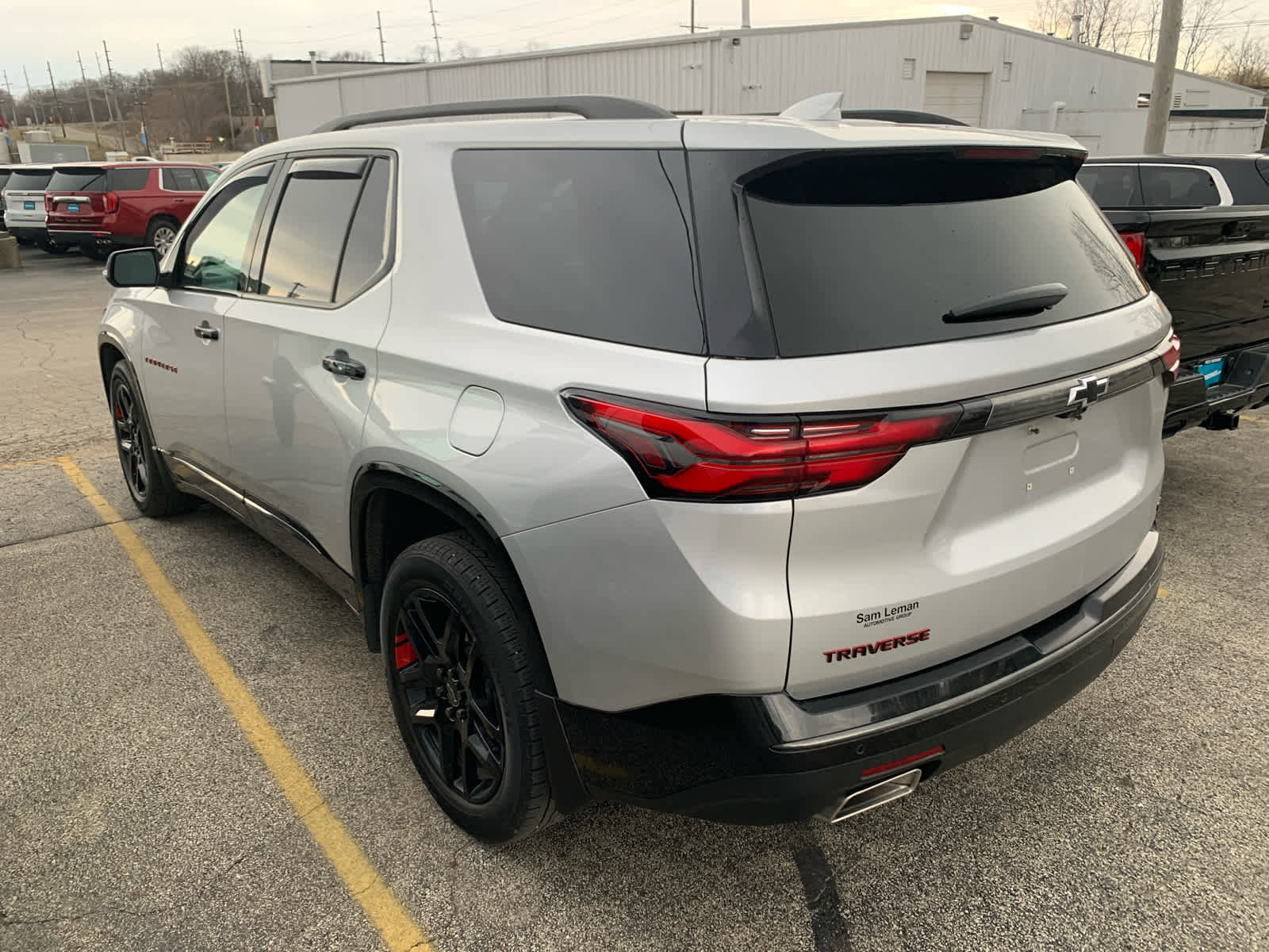 Used 2022 Chevrolet Traverse Premier w/ Redline Edition image 9