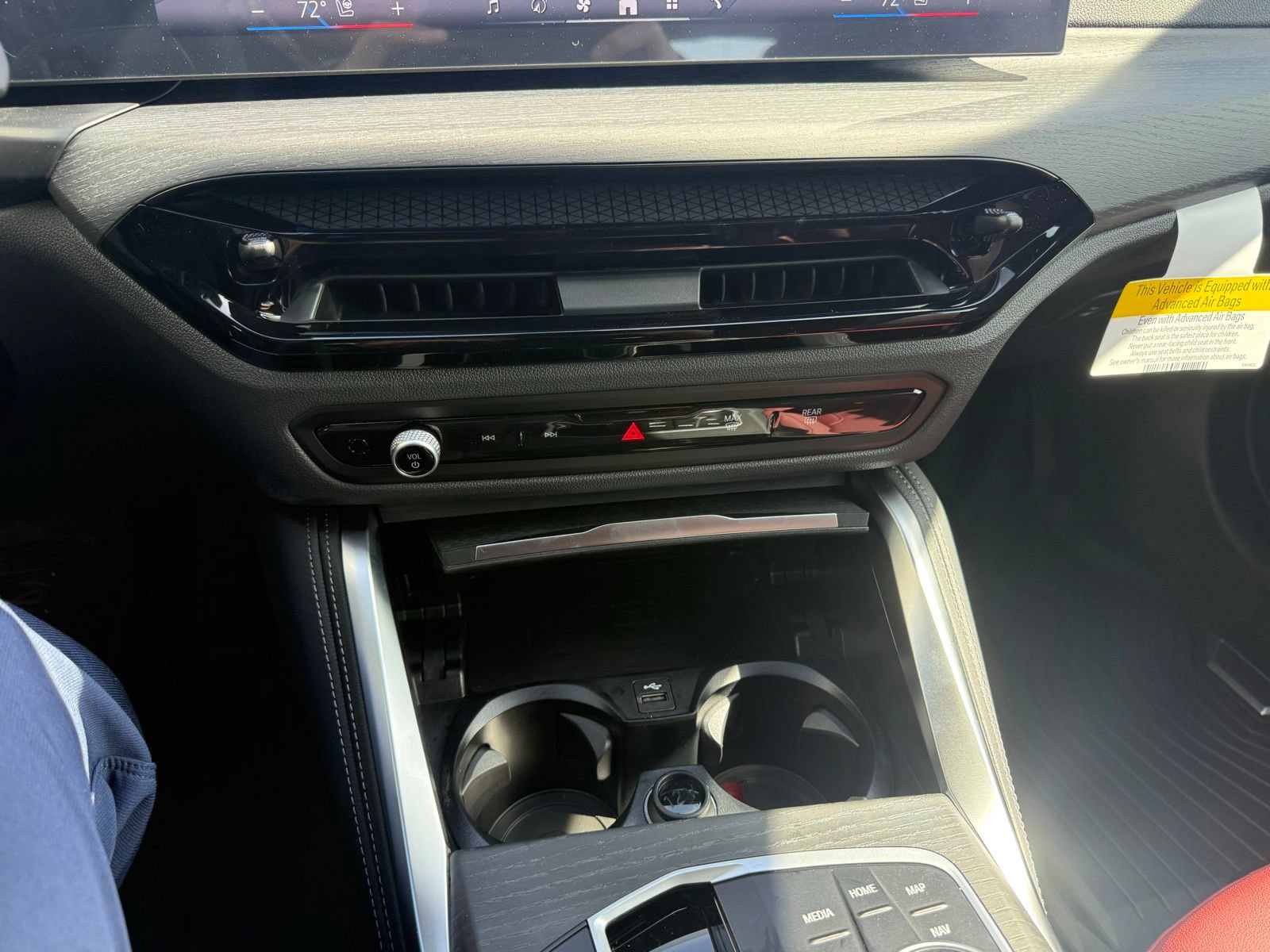 New 2026 BMW i4 xDrive40i w/ M Sport Package AWD/4WD image 17