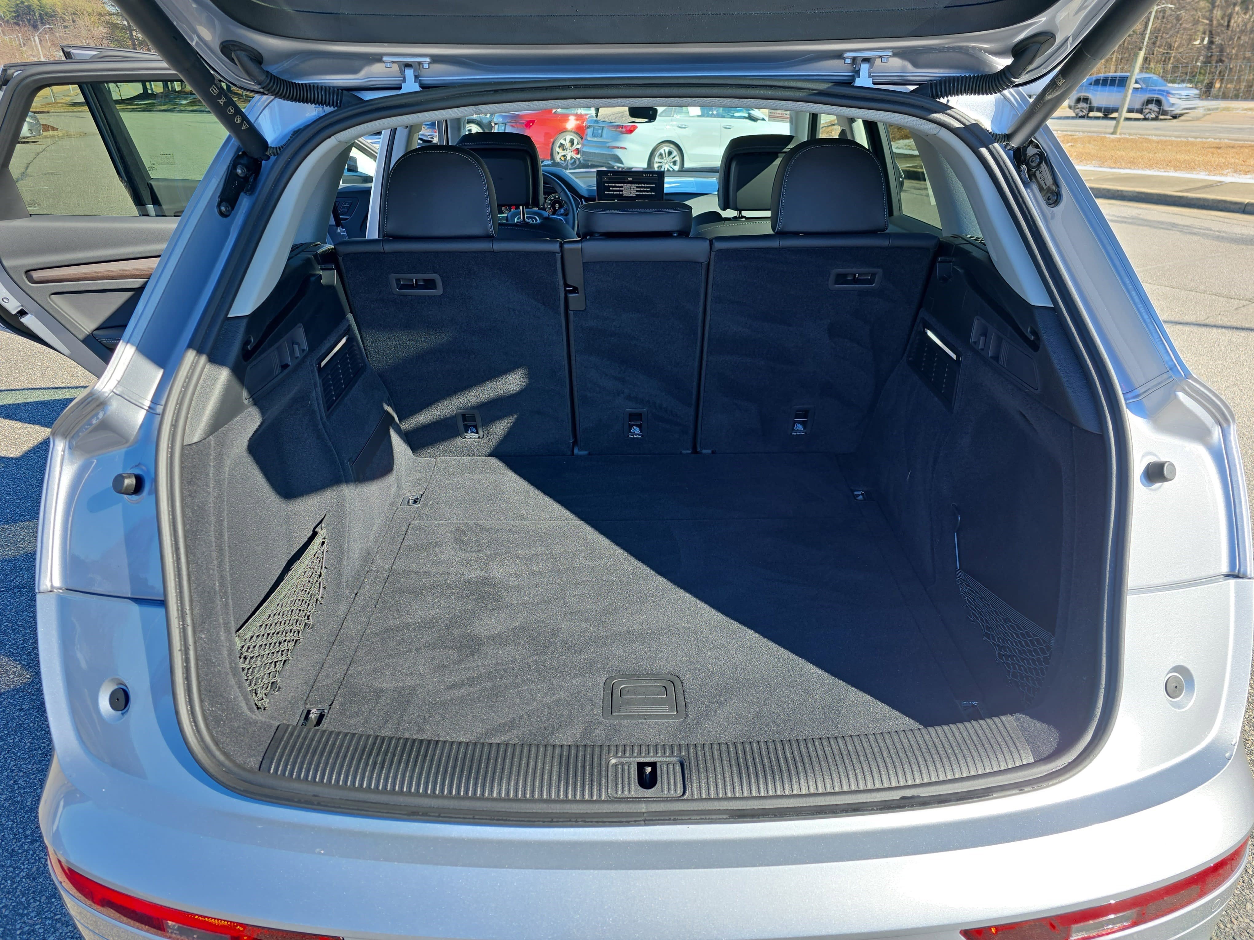 Certified 2025 Audi Q5 2.0T Premium Plus w/ Premium Plus Package image 12