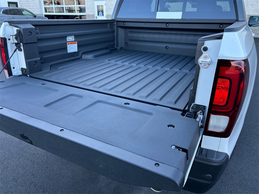 New 2026 Honda Ridgeline Black Edition image 16