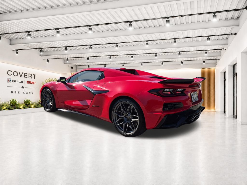 Used 2024 Chevrolet Corvette Z06 RWD image 11