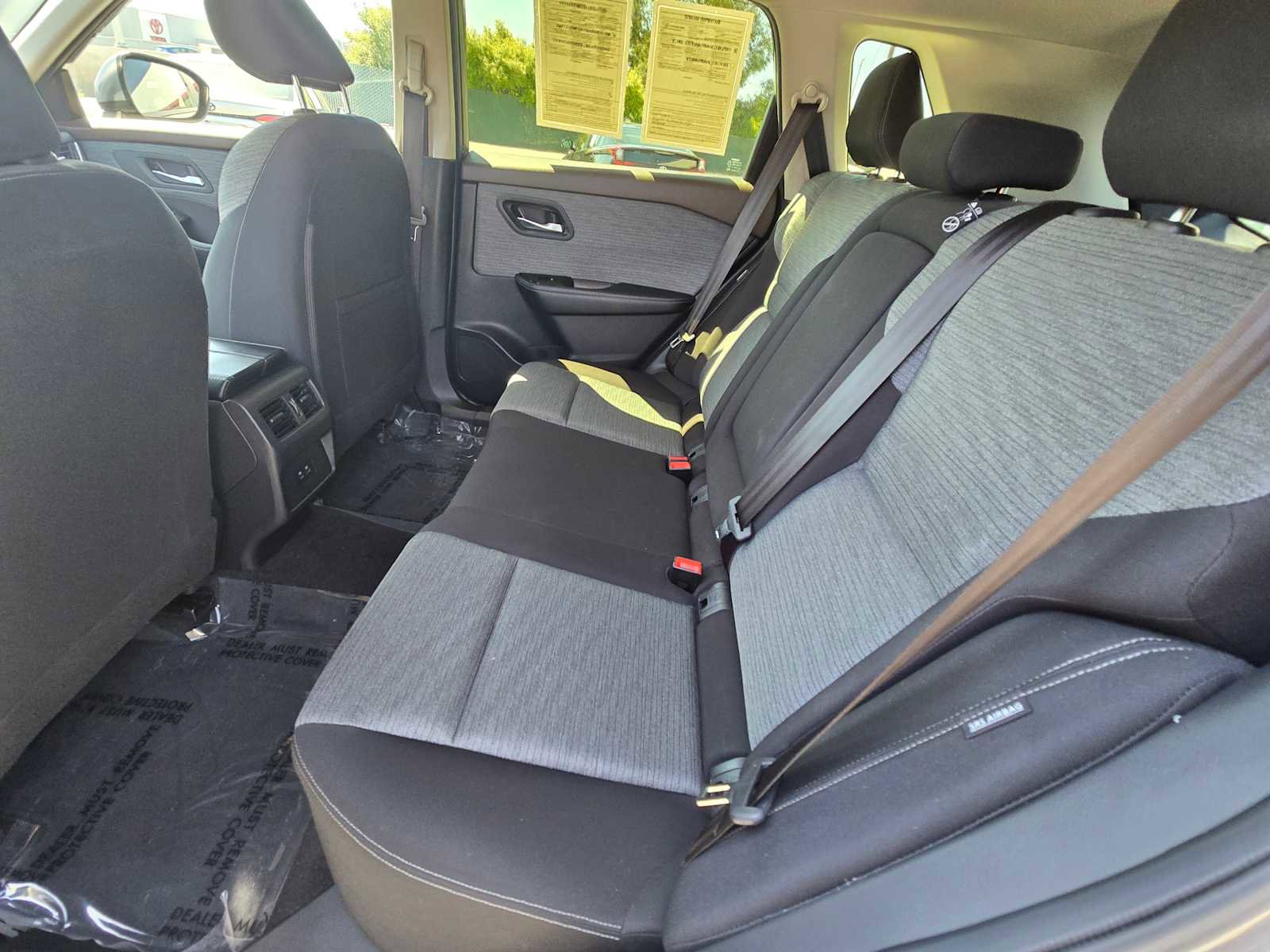 Used 2023 Nissan Rogue SV image 21