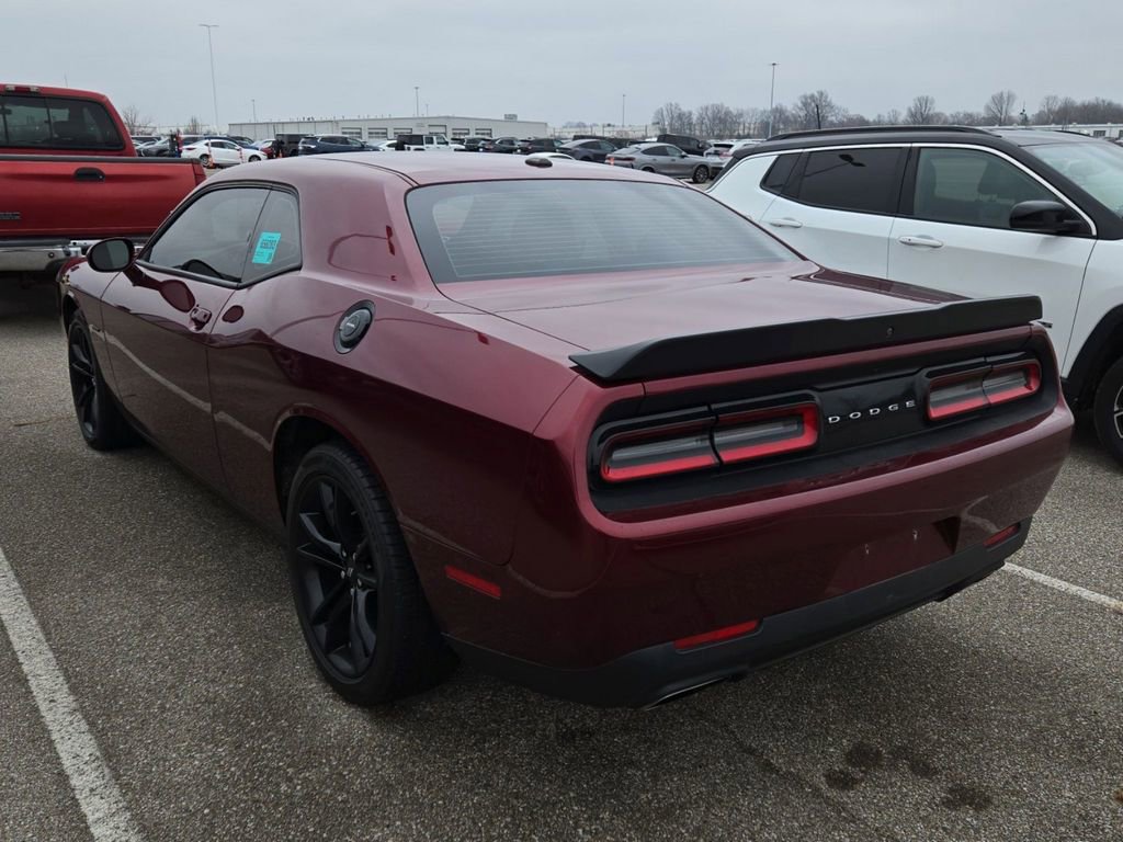 Used 2018 Dodge Challenger R/T w/ Blacktop Package image 4