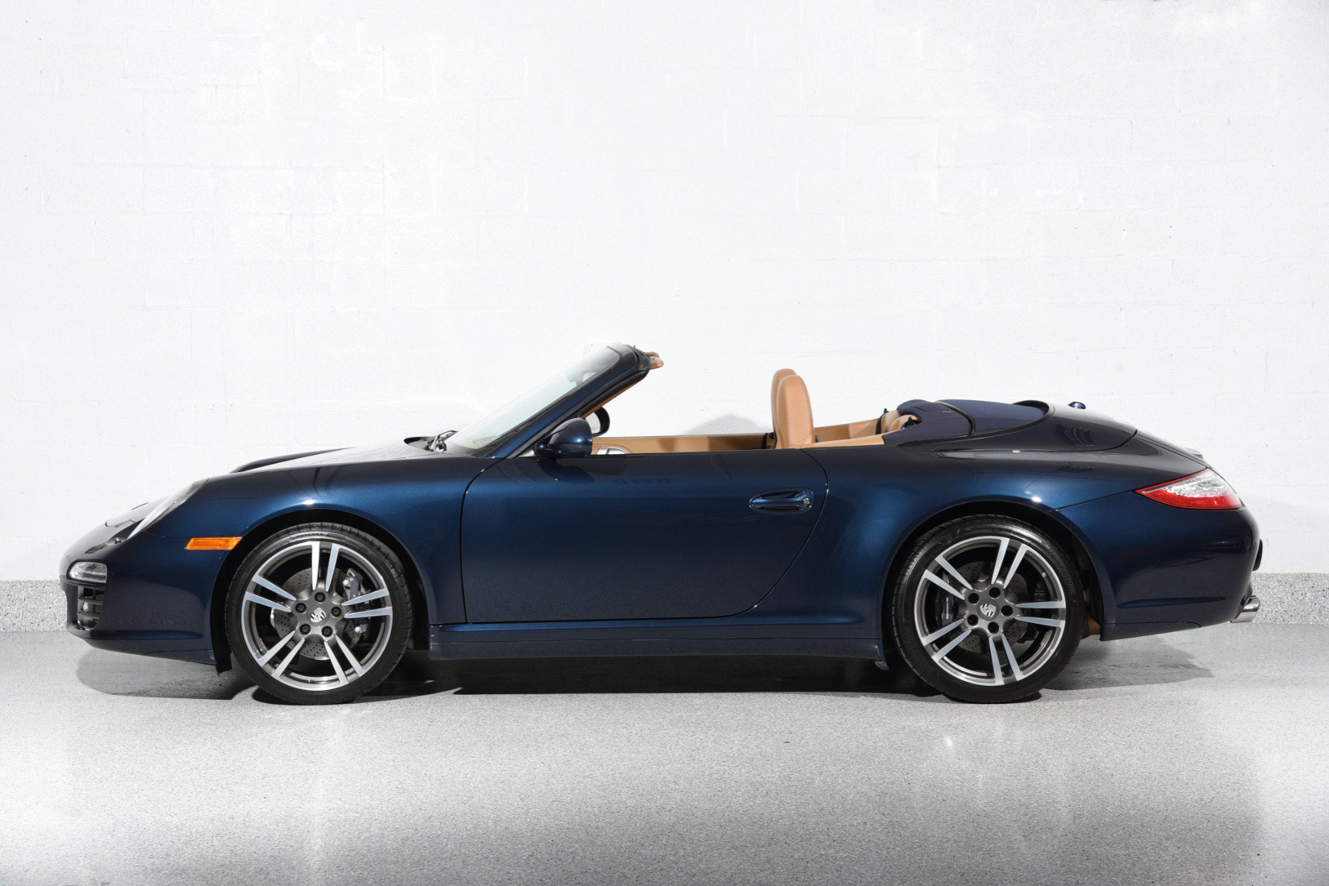 Used 2012 Porsche 911 Carrera 4 AWD/4WD image 10