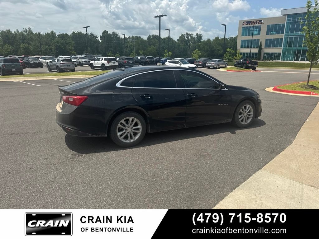 Used 2018 Chevrolet Malibu LT FWD image 35