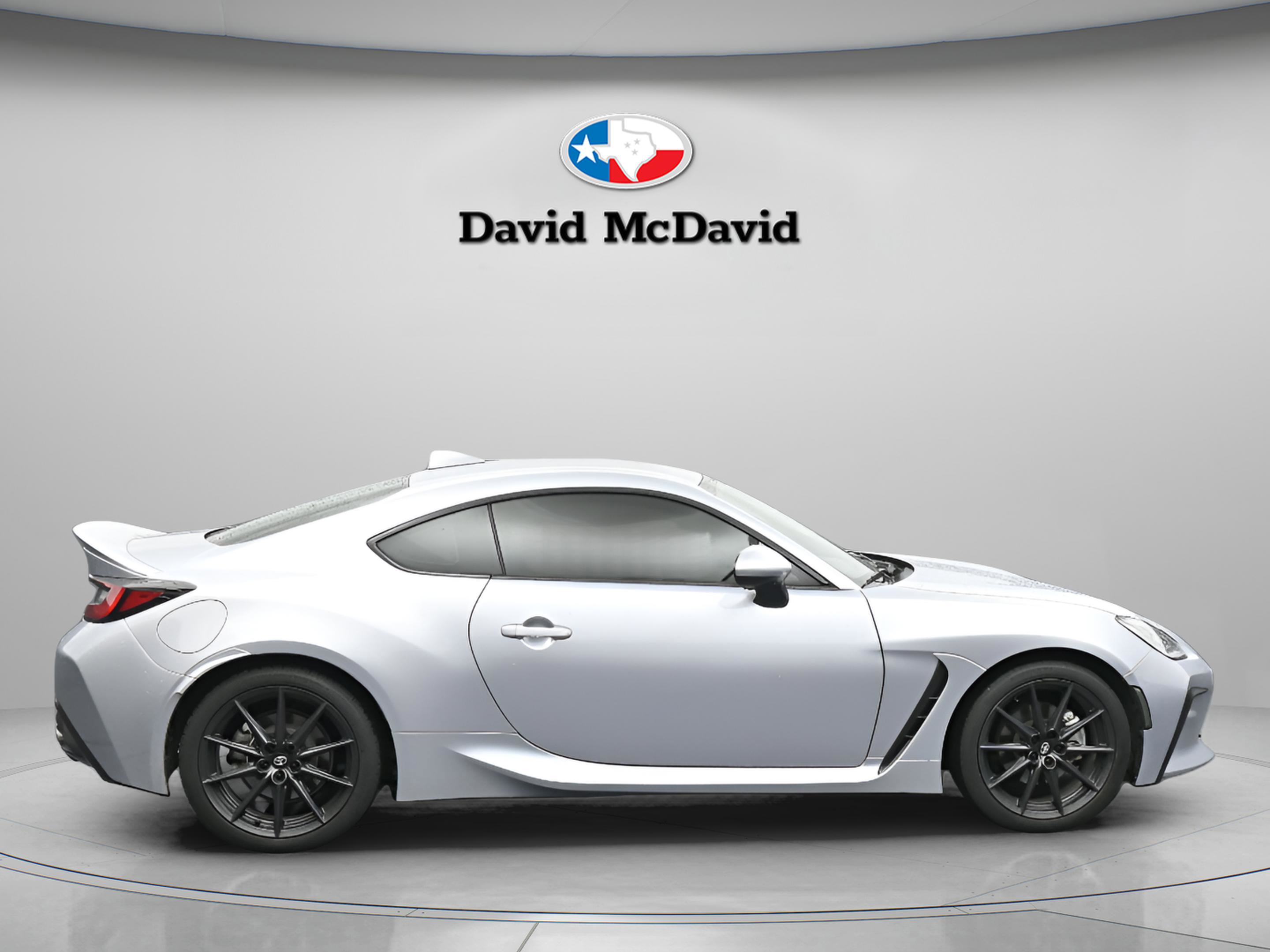 Used 2023 Toyota GR86 Premium w/ ALL Weather Mat Package (TMS) RWD image 9