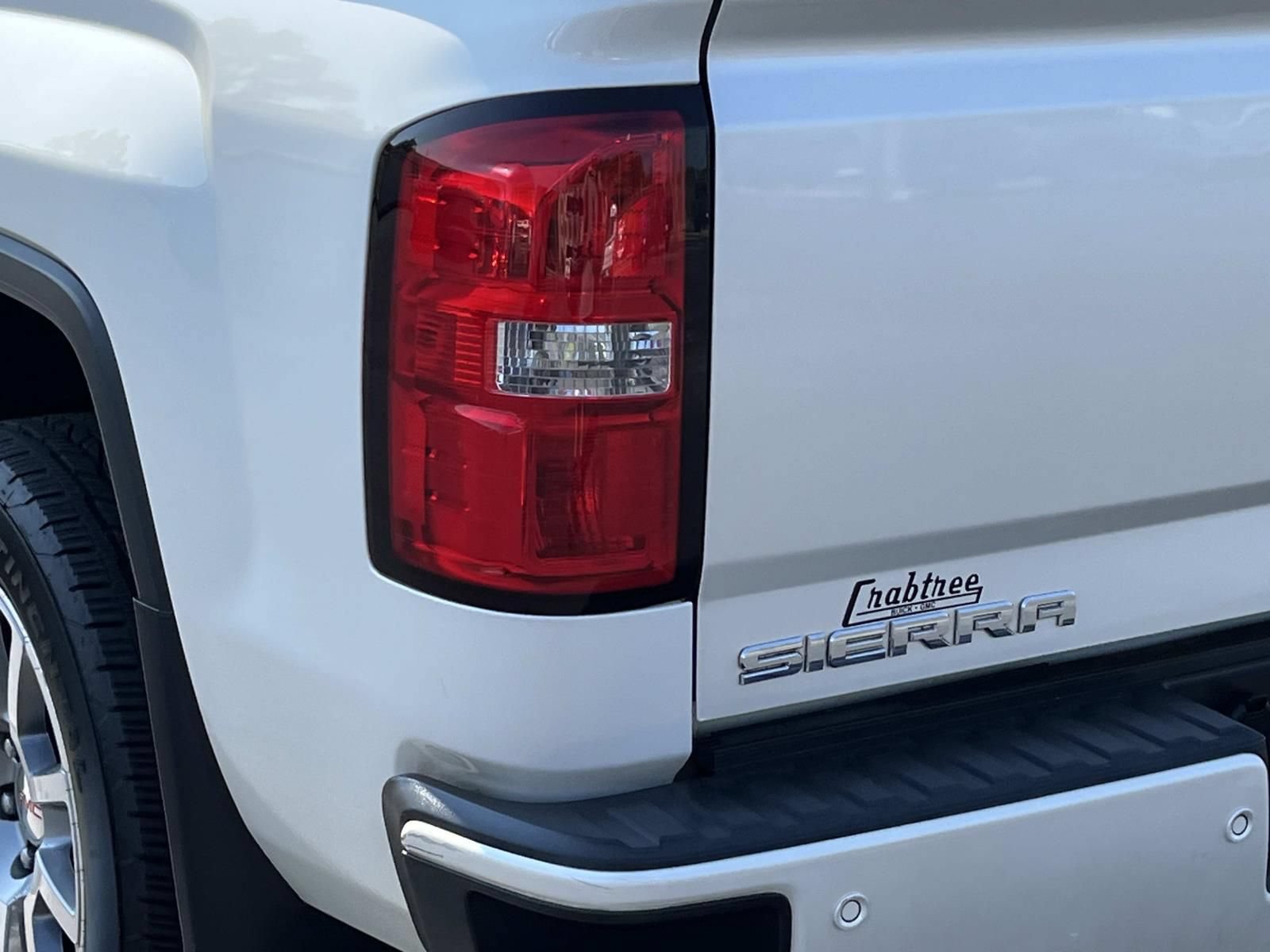 Used 2015 GMC Sierra 1500 Denali AWD/4WD image 5
