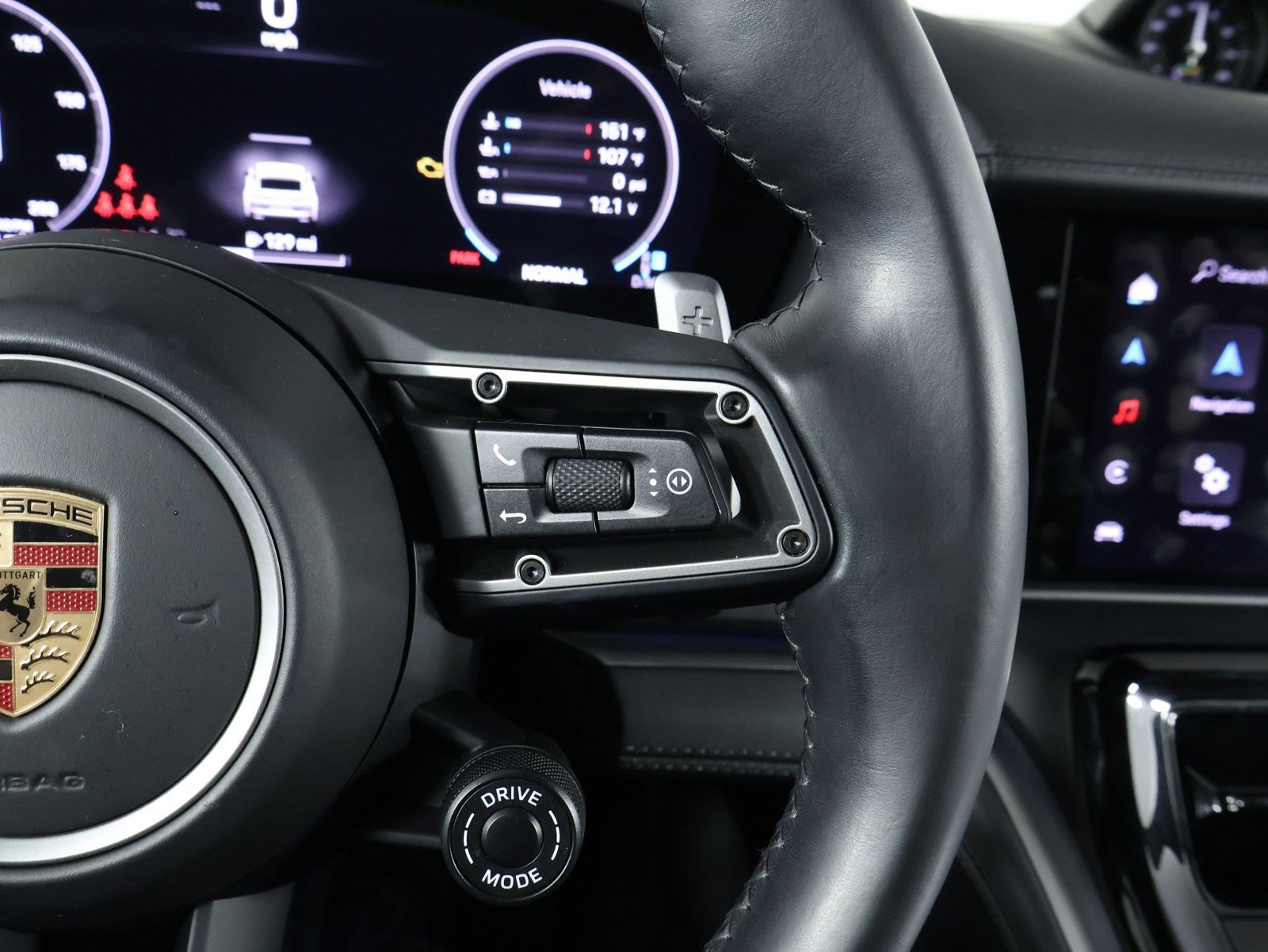 Certified 2024 Porsche Panamera RWD image 15