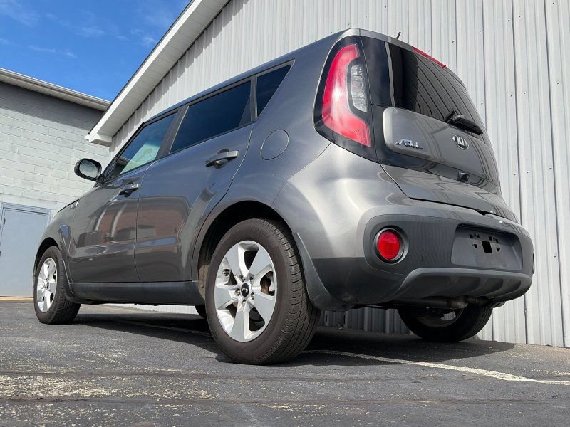Used 2019 Kia Soul FWD image 14