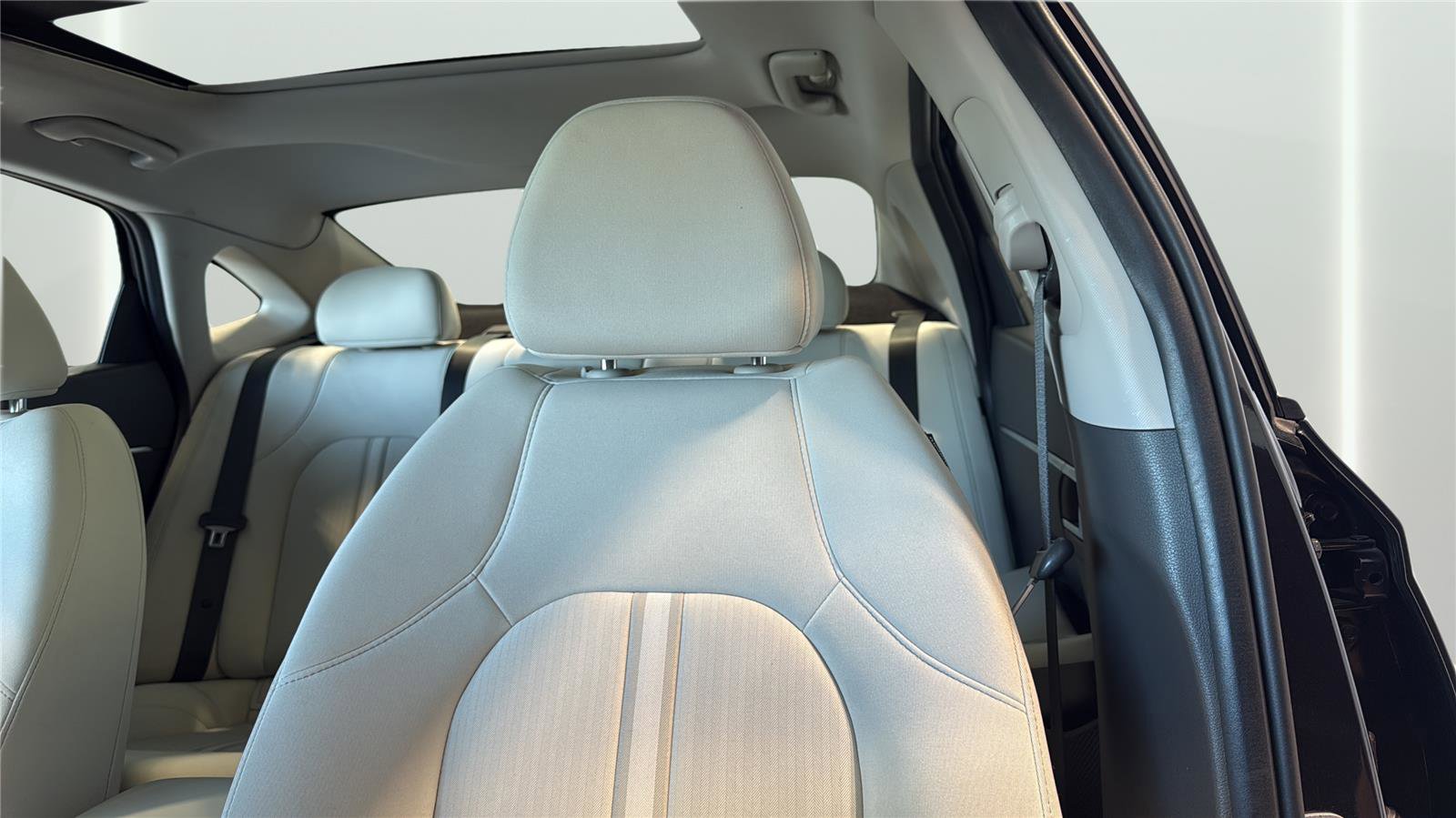 Used 2024 Hyundai Sonata SEL w/ Convenience Package image 29