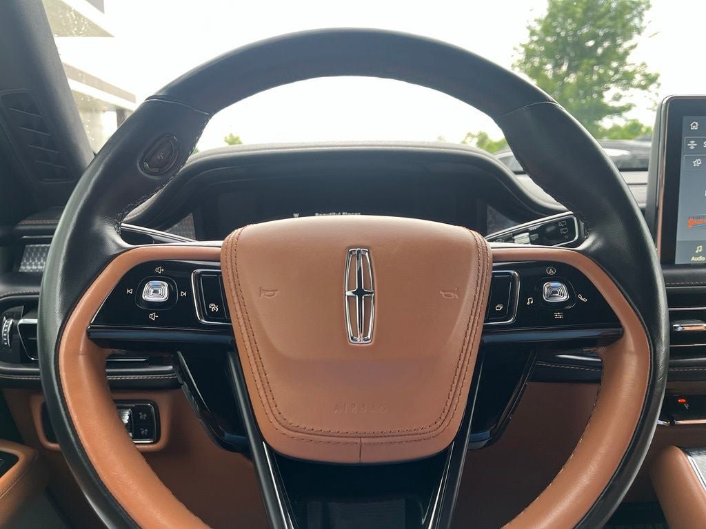 Certified 2022 Lincoln Aviator Black Label w/ Dynamic Handling Package AWD/4WD image 28
