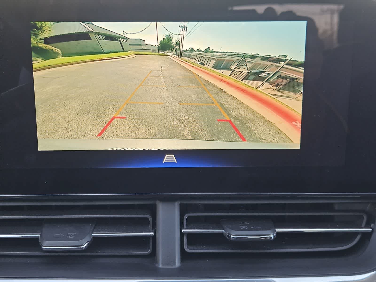 Used 2024 Chevrolet Trax ACTIV FWD image 16