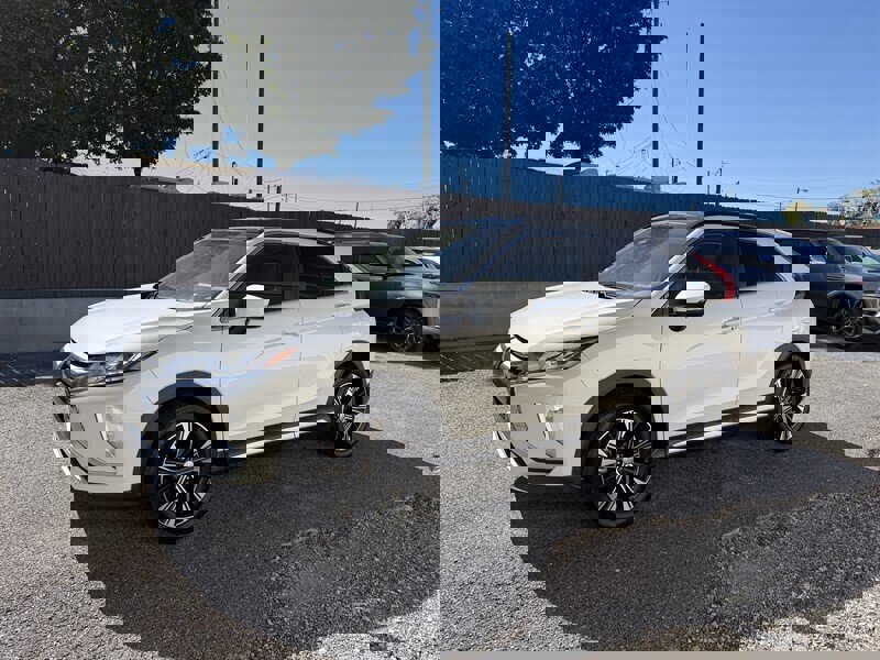 Used 2020 Mitsubishi Eclipse Cross SE image 6