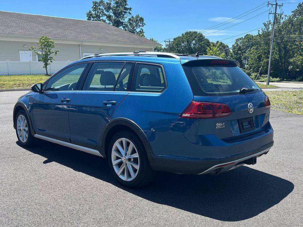 Used 2017 Volkswagen Golf Alltrack SEL AWD/4WD image 3