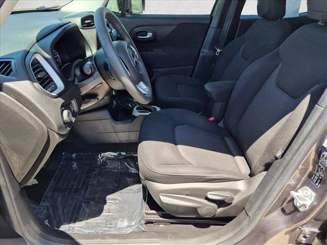 Used 2016 Jeep Renegade Sport w/ Power & Air Group FWD image 16