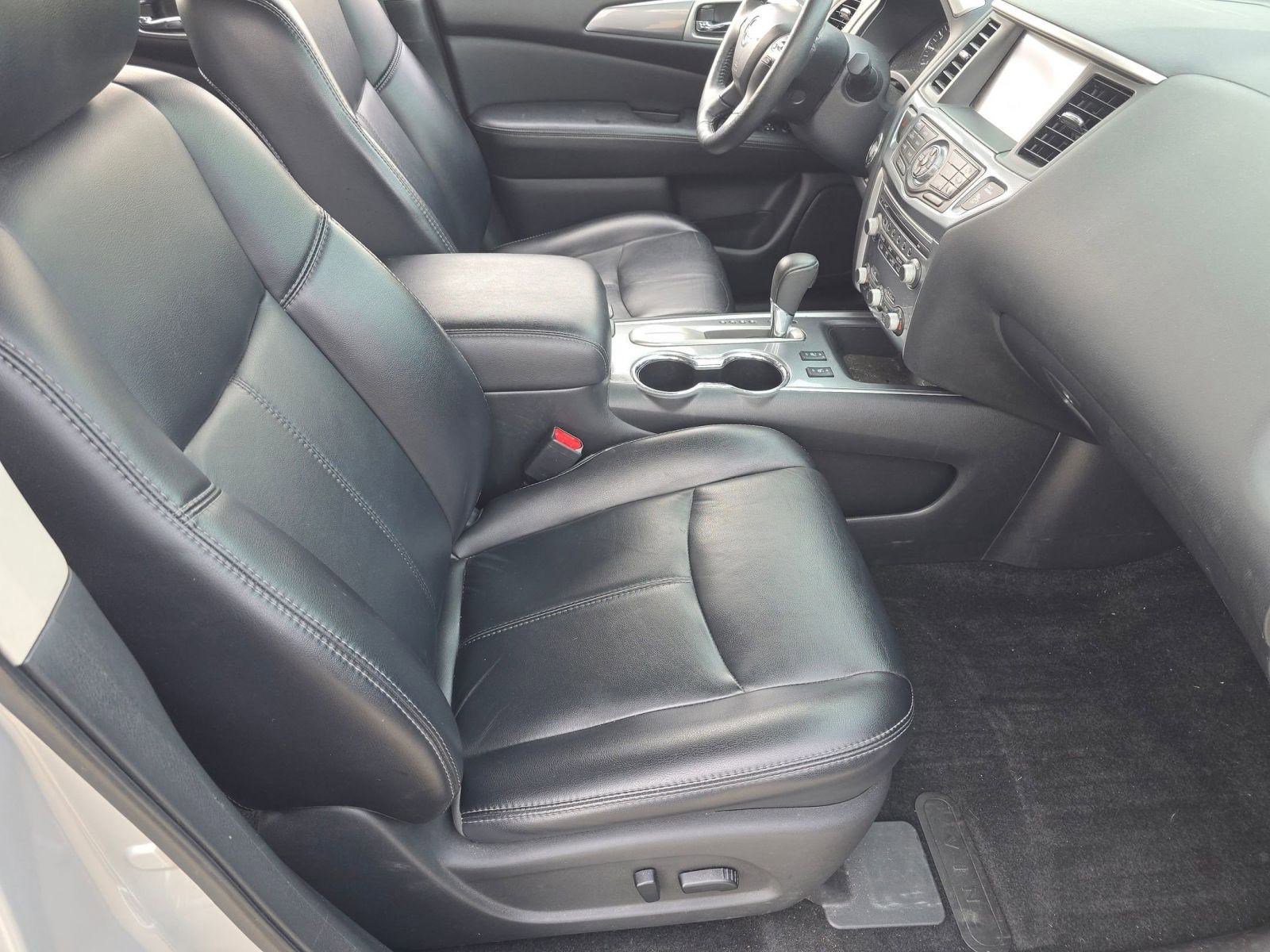 Used 2019 Nissan Pathfinder SL image 30