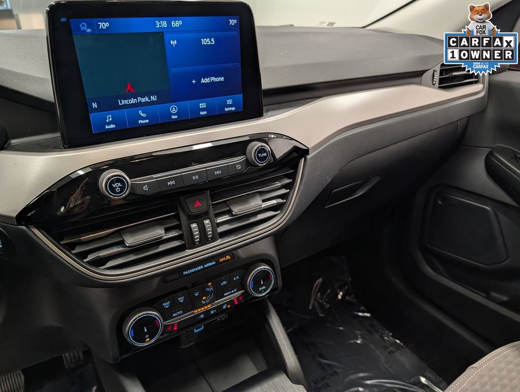 Used 2022 Ford Escape SE w/ SE Sport Appearance Package AWD/4WD image 13
