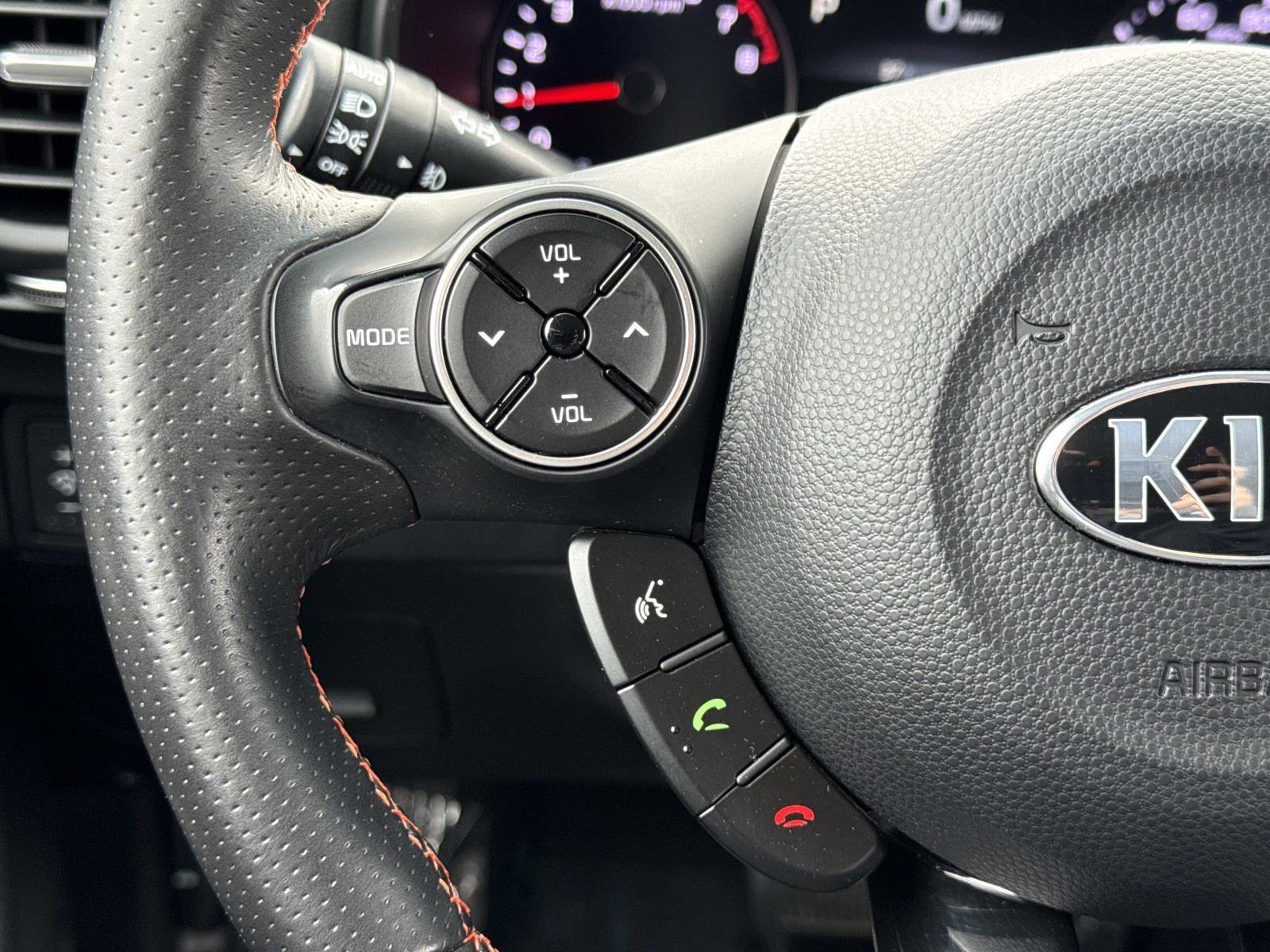 Used 2017 Kia Soul ! image 9