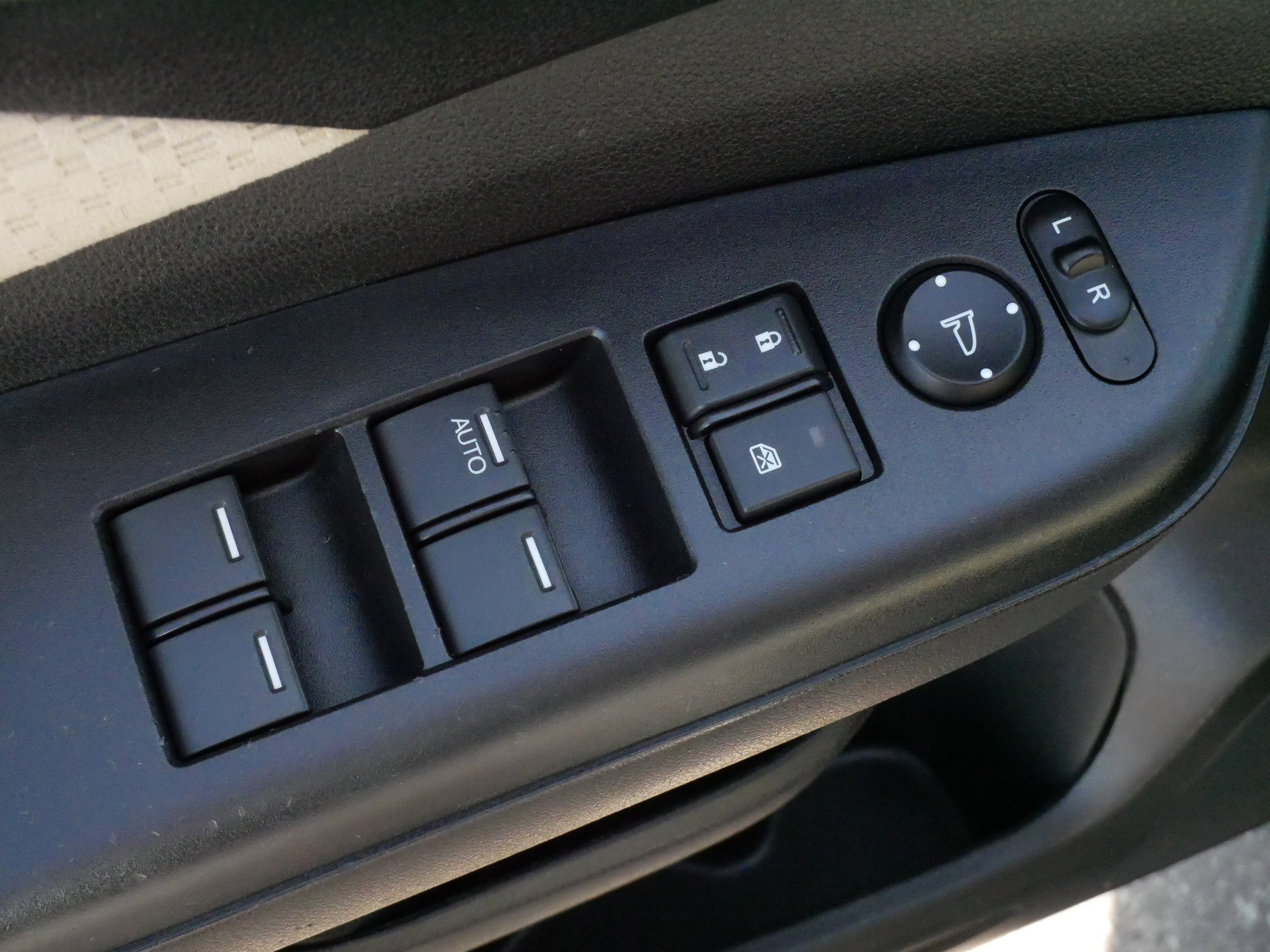 Used 2016 Honda CR-V EX image 19