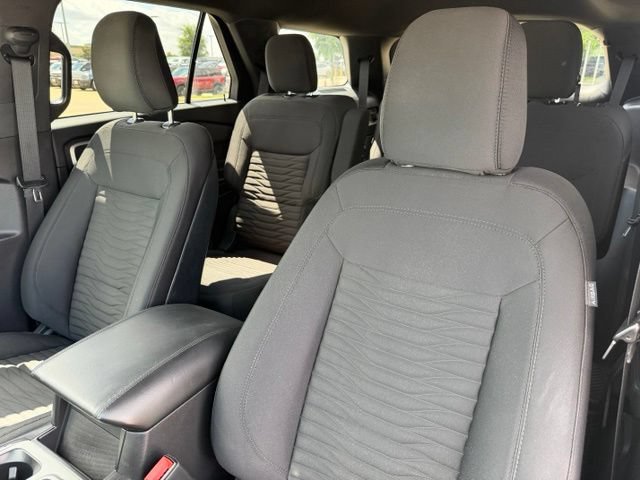 Certified 2020 Ford Explorer XLT RWD image 11