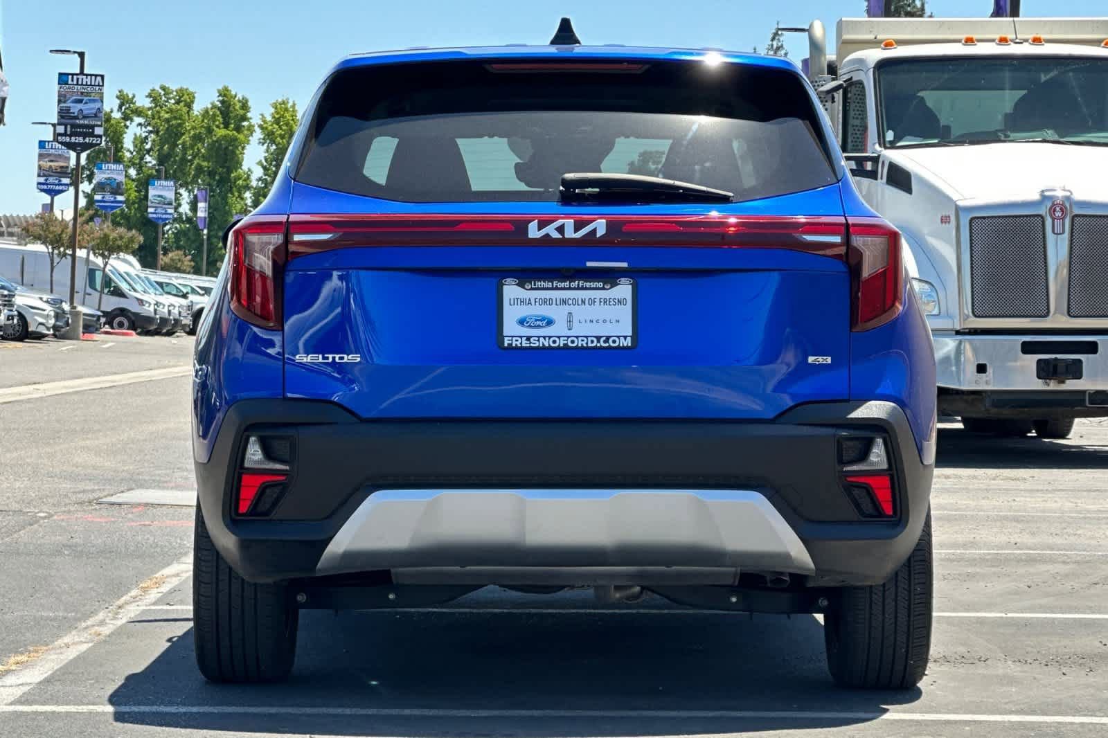 Used 2024 Kia Seltos LX AWD/4WD image 8