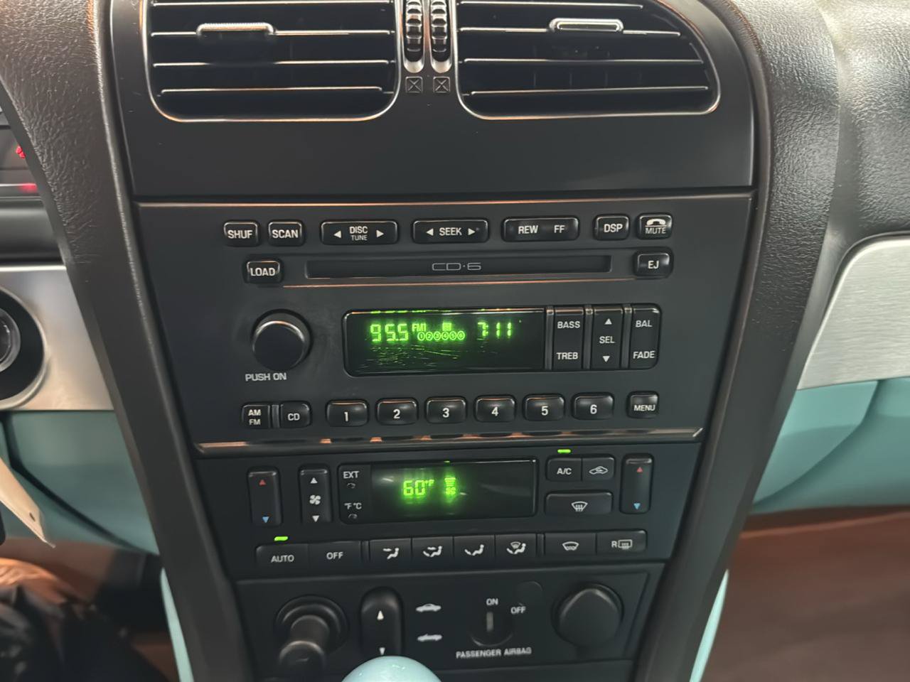 Used 2002 Ford Thunderbird RWD image 15