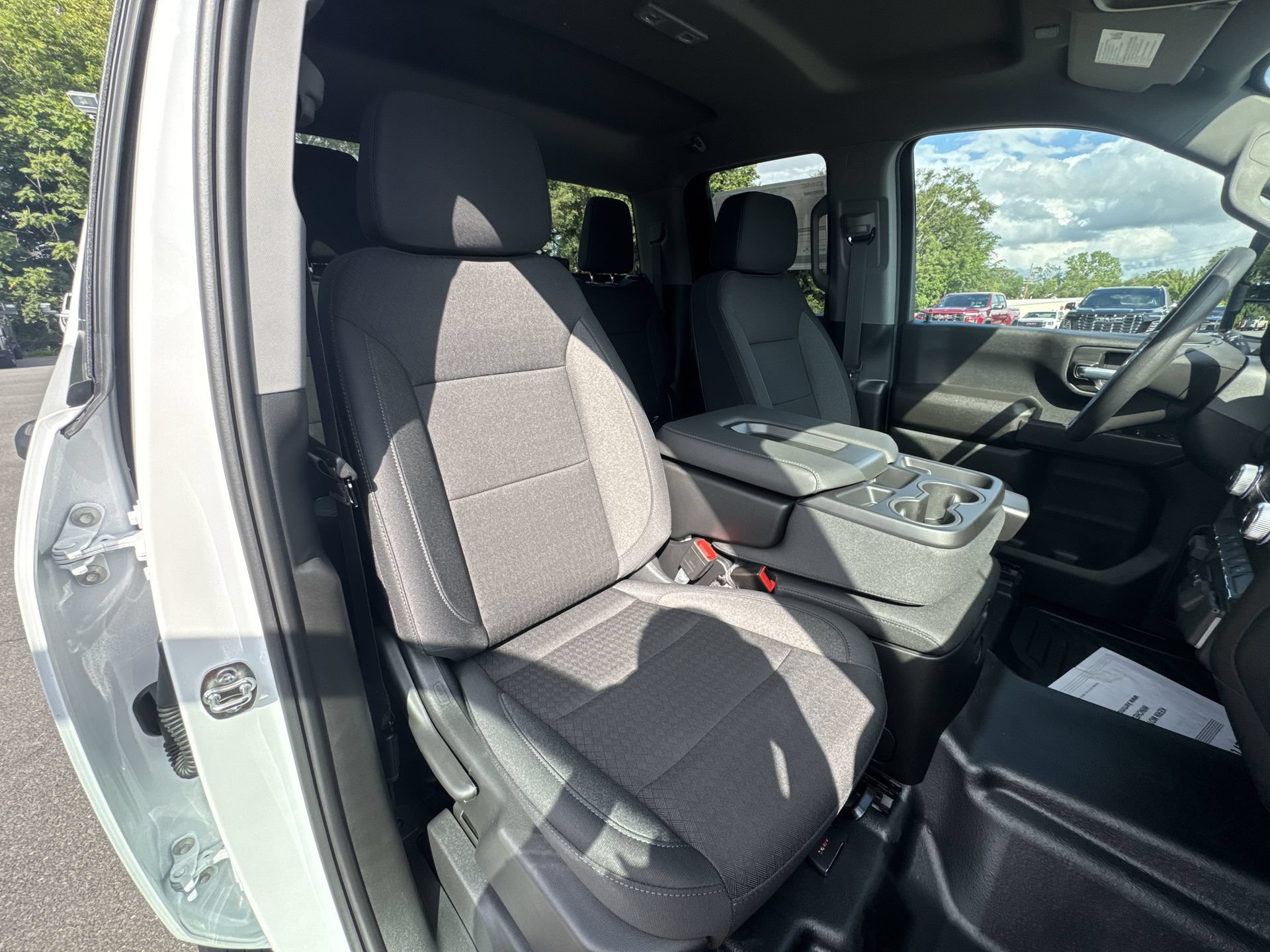 New 2026 GMC Sierra 2500 Pro w/ Convenience Package AWD/4WD image 24