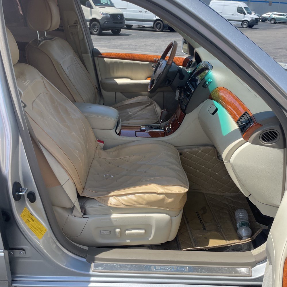 Used 2004 Lexus LS 430 RWD image 11