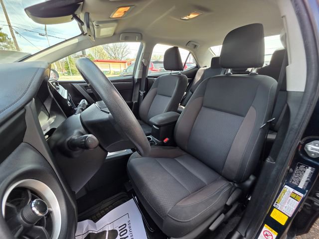 Used 2019 Toyota Corolla LE FWD image 9