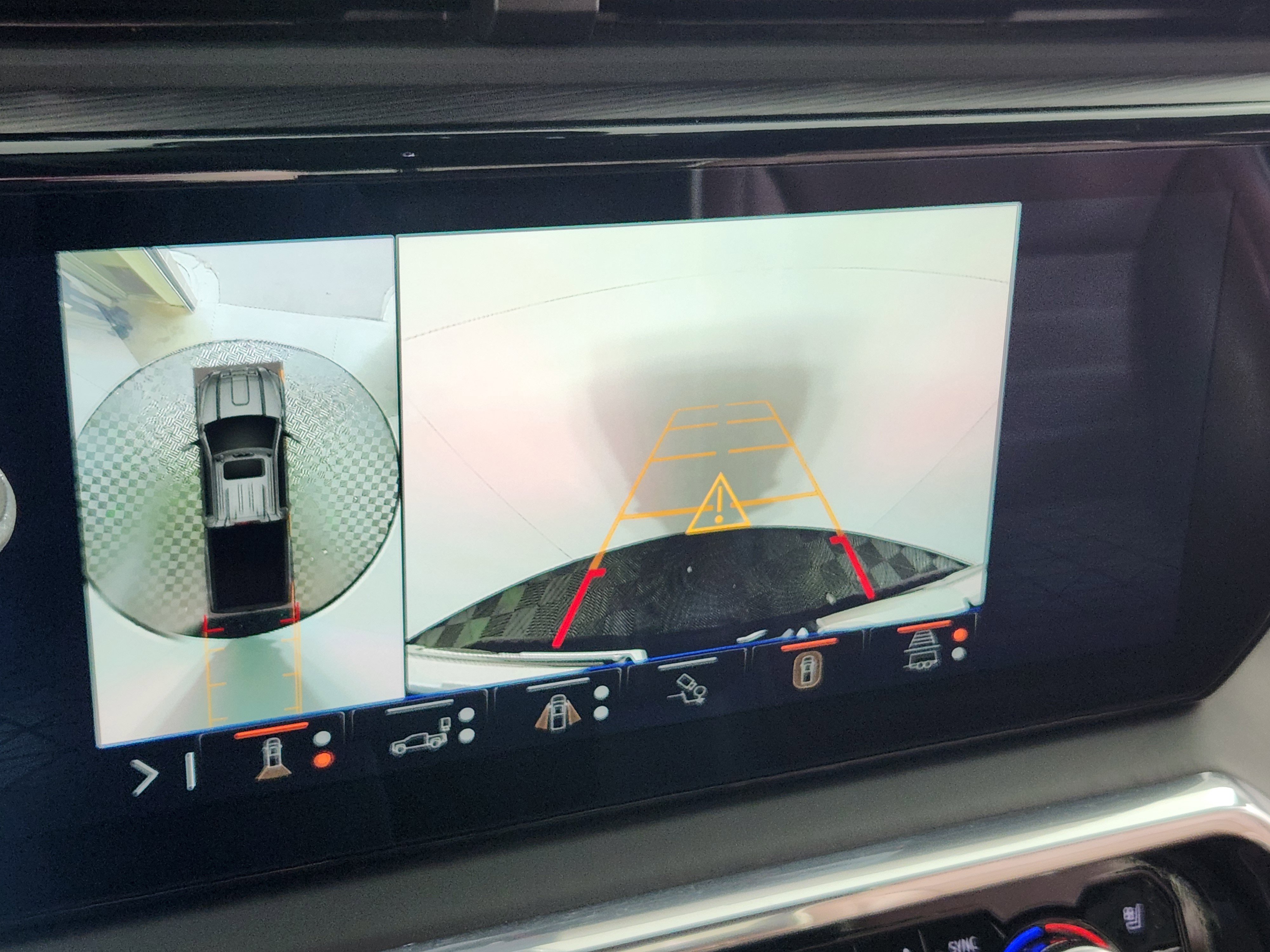 Used 2025 GMC Sierra 2500 Denali Ultimate image 23