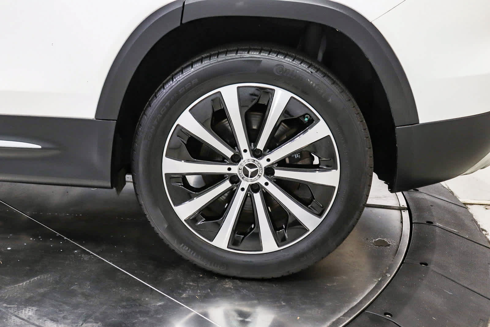 Used 2023 Mercedes-Benz GLB 250 image 11