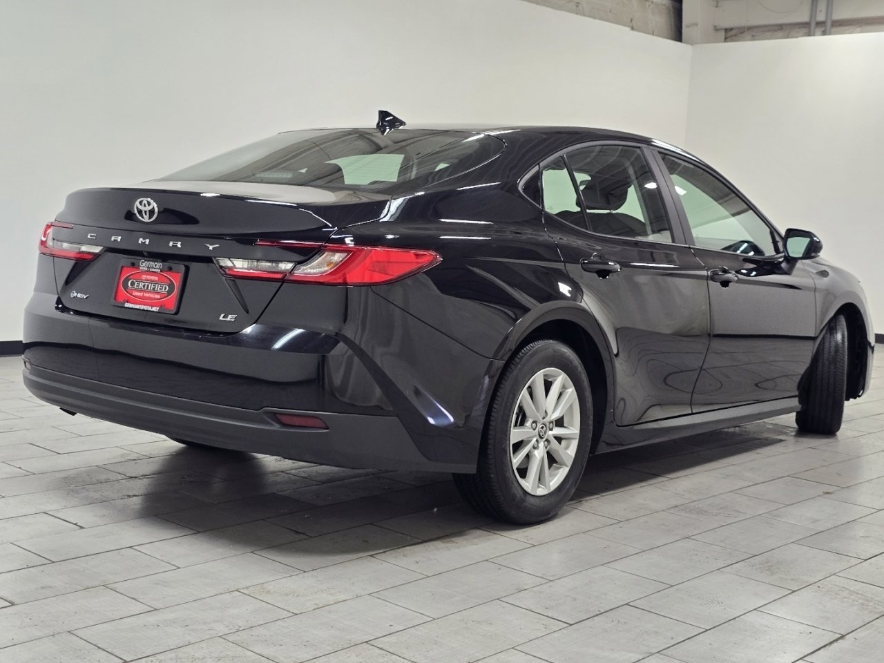 Certified 2025 Toyota Camry LE image 13