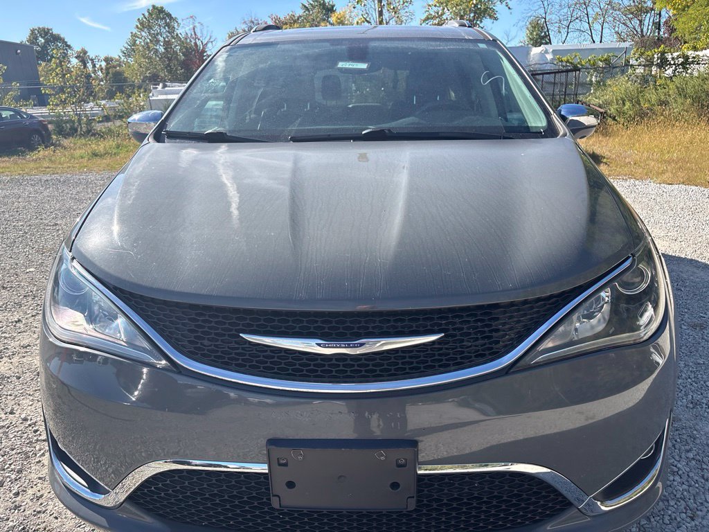 Used 2020 Chrysler Pacifica Limited FWD image 10