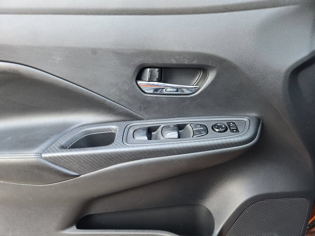 Used 2020 Nissan Versa SV FWD image 18