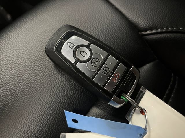 Used 2023 Ford Edge SEL w/ Convenience Package image 29