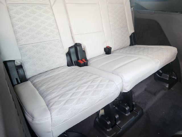 New 2027 Cadillac Escalade Platinum Sport AWD/4WD image 23