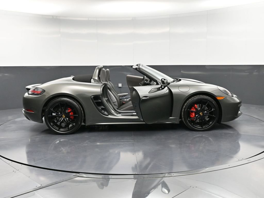 Certified 2021 Porsche 718 Boxster S image 36