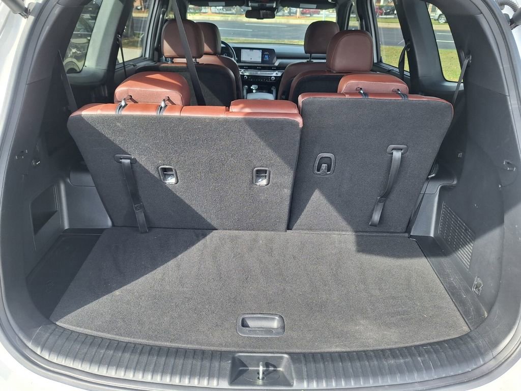 Used 2024 Kia Telluride EX w/ EX Captain's Chair Package image 30