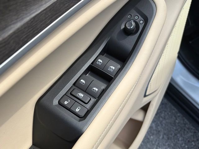 New 2026 Jeep Grand Cherokee Limited AWD/4WD image 13
