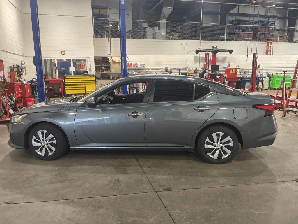 Used 2020 Nissan Altima 2.5 S FWD image 9