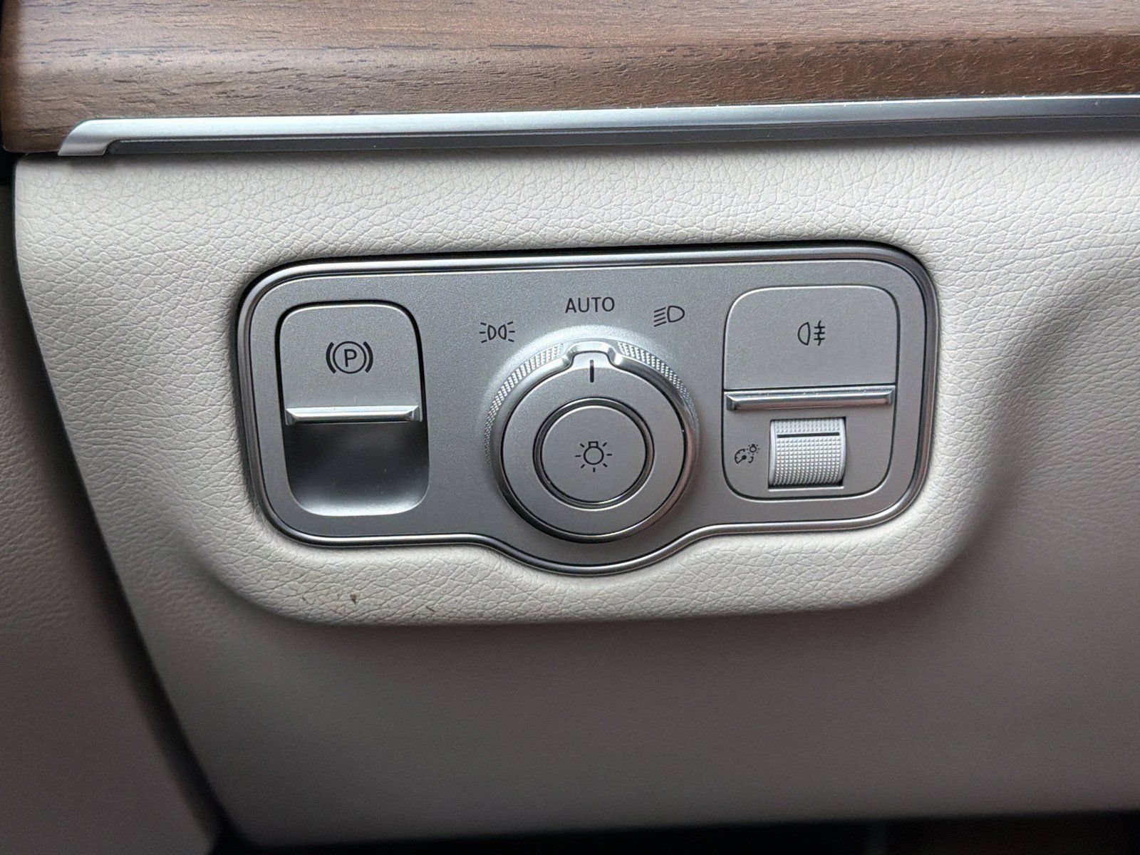 Used 2026 Mercedes-Benz GLE 450 4MATIC image 29