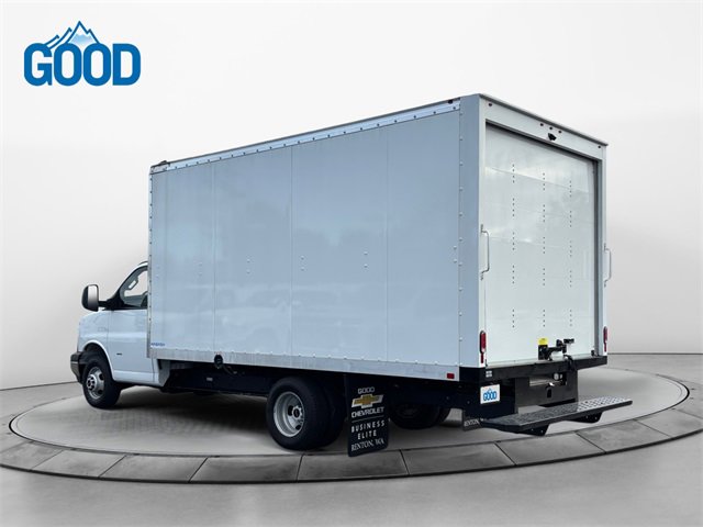 Used 2023 GMC Savana 3500 w/ Power Convenience Package image 3