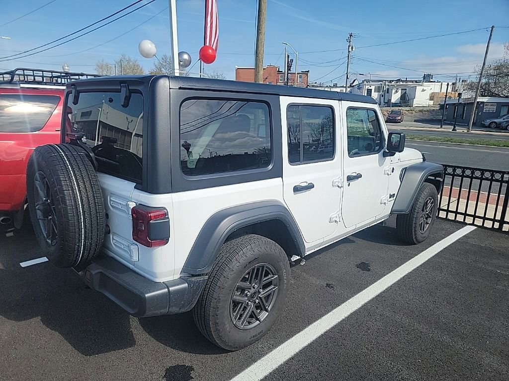 Used 2024 Jeep Wrangler Sport S image 11