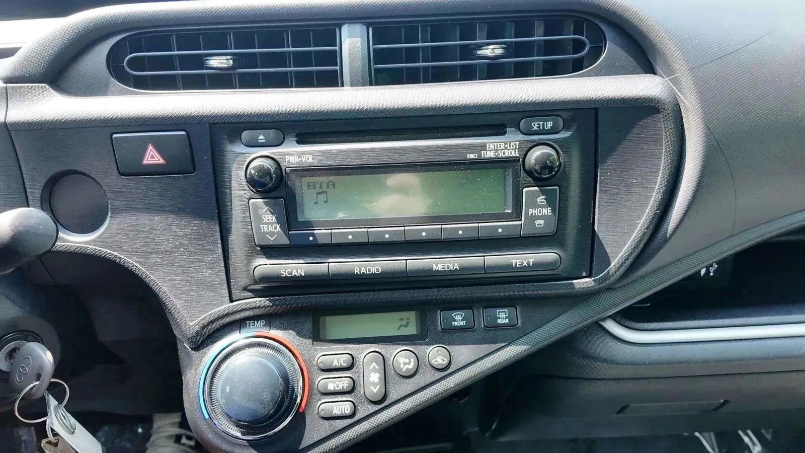 Used 2014 Toyota Prius C Two image 10