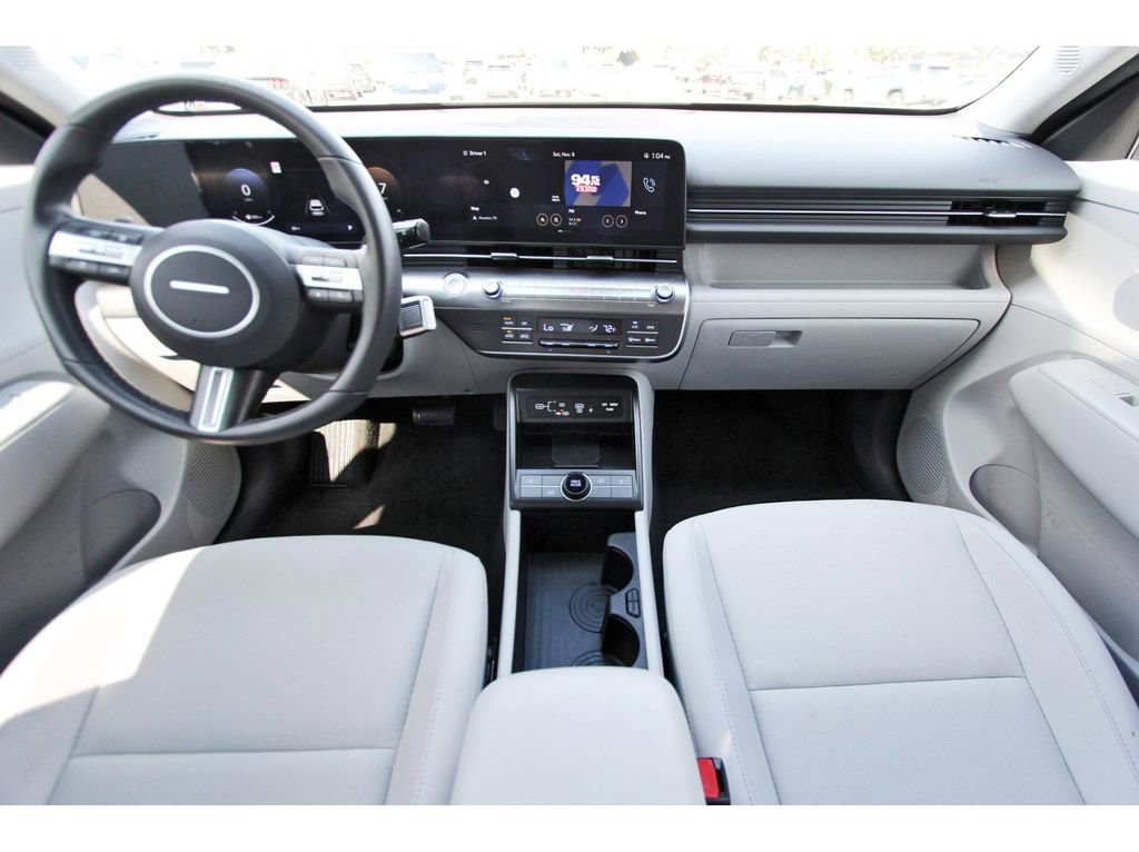 Certified 2025 Hyundai Kona SEL FWD image 9